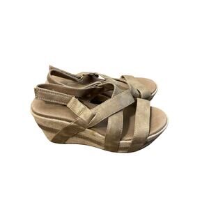 Antelope Tan Platform Sandals Sz 37
